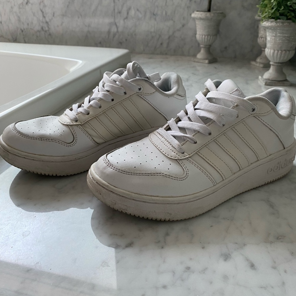 ADDIDAS - white shoes